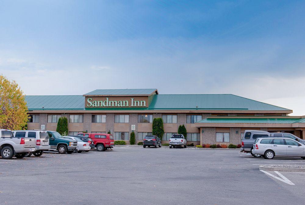 Sandman Hotel Cranbrook Exterior photo